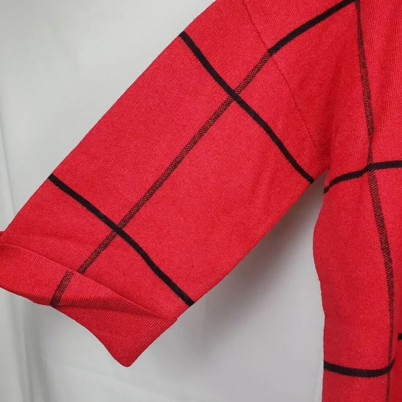 Women's TAHARI Sweater Black Red Windowpane Plaid Cuffed Sleeve SZ 1X Plus - Picture 3 of 9